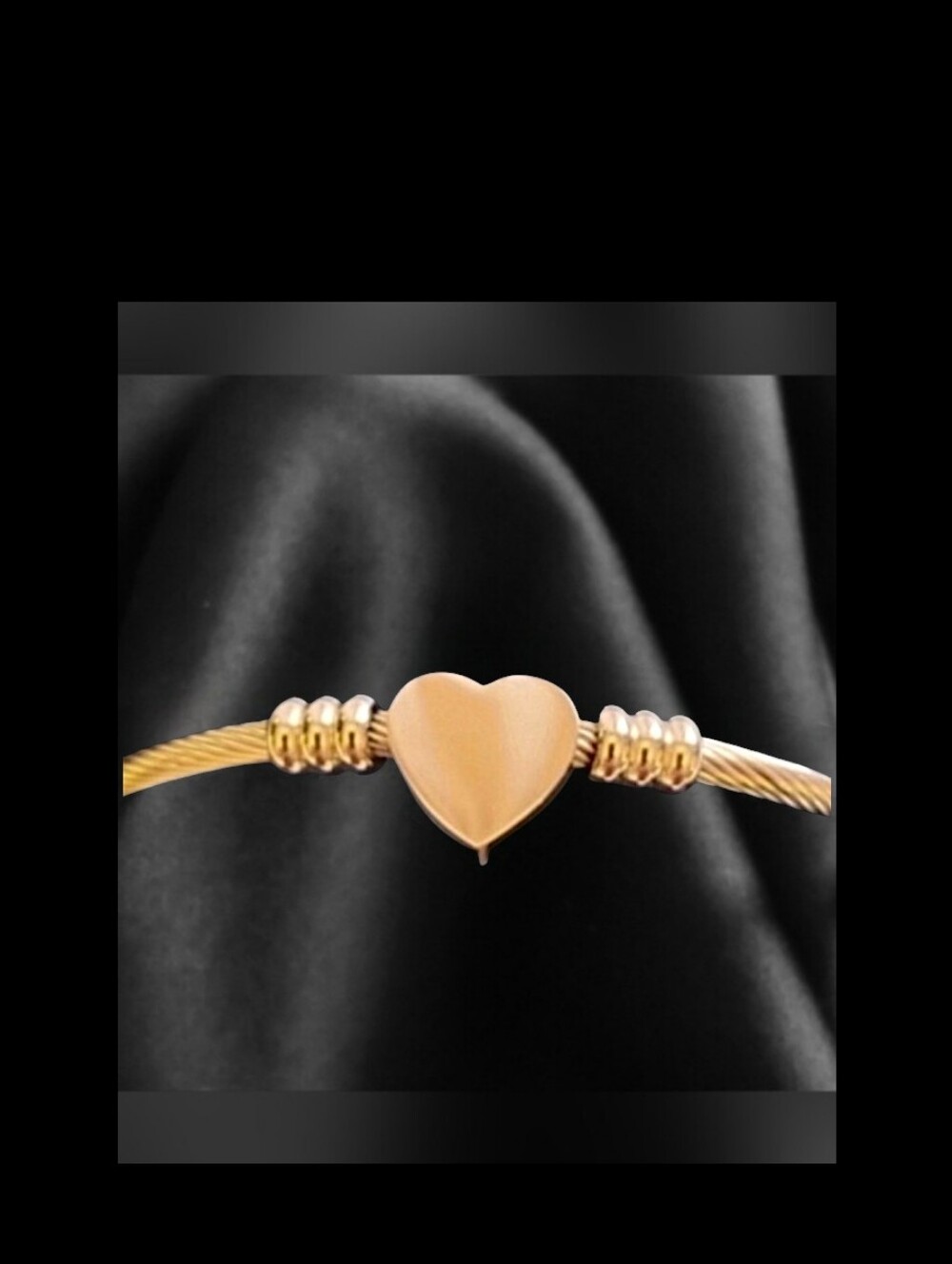 Gold-Tone Heart Bracelet ~ Flexible